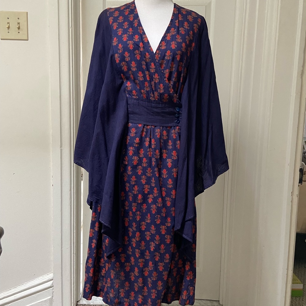 Vintage London 1970s dress.  Small